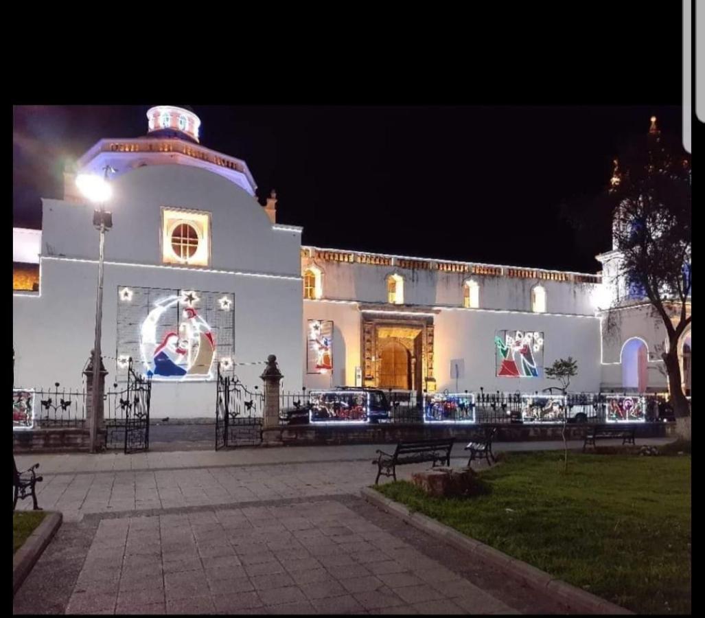 Loreto Hotel Latacunga Exterior photo